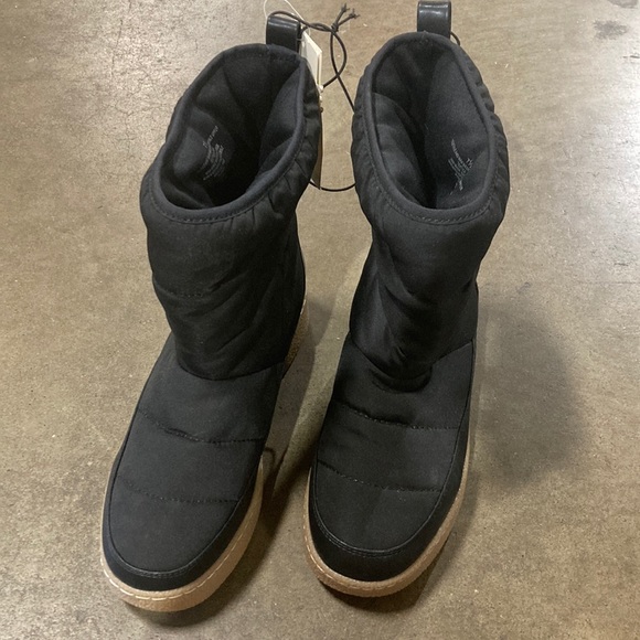 Women's Bertie Winter Boots - A New Day Black - Picture 1 of 4